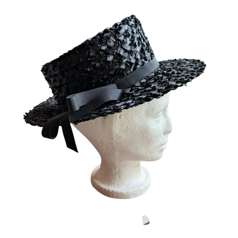 1950s Black Straw Hat Featuring Grosgrain Ribbon Around Crown & Into Bow